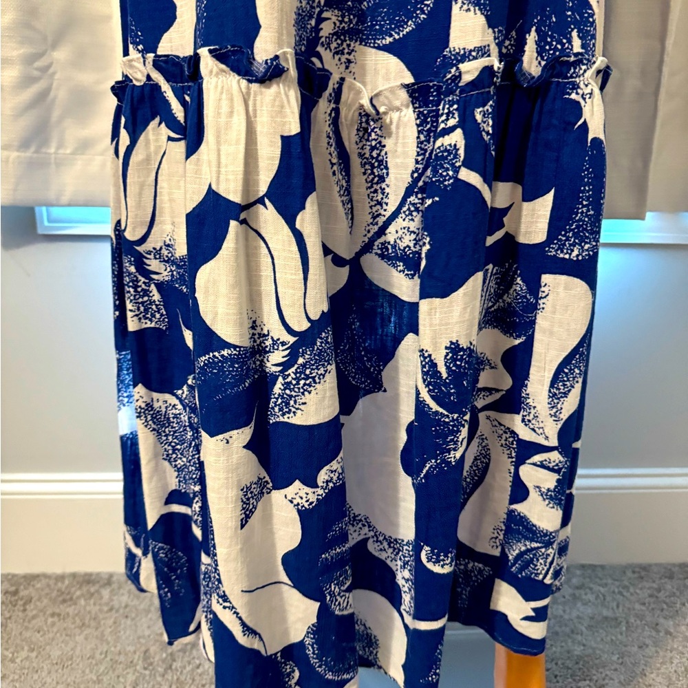 Pretty Wonderly size S royal blue white floral sleeveless midi dress pockets NWT - Picture 2 of 5